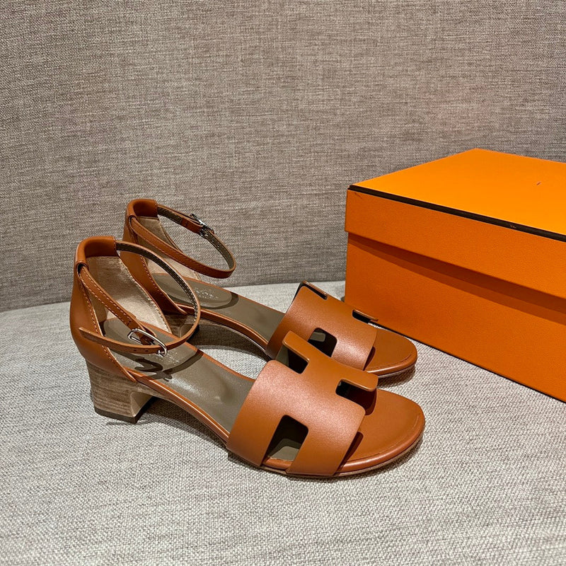 Sandália Hermès