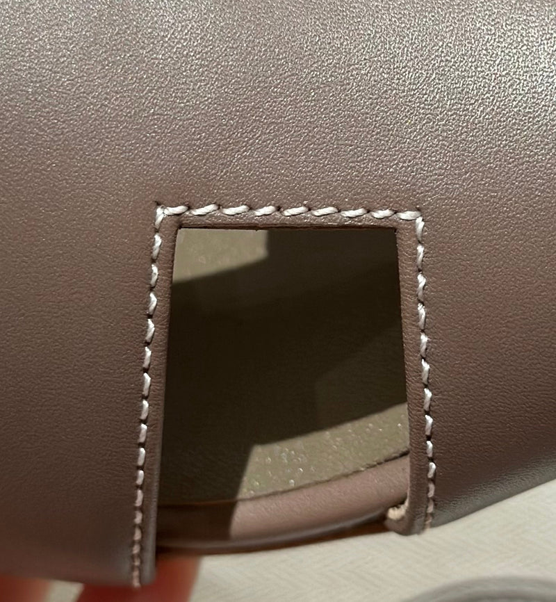 Sandália Hermès