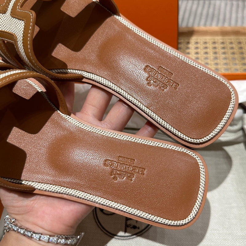 Sandália Hermès