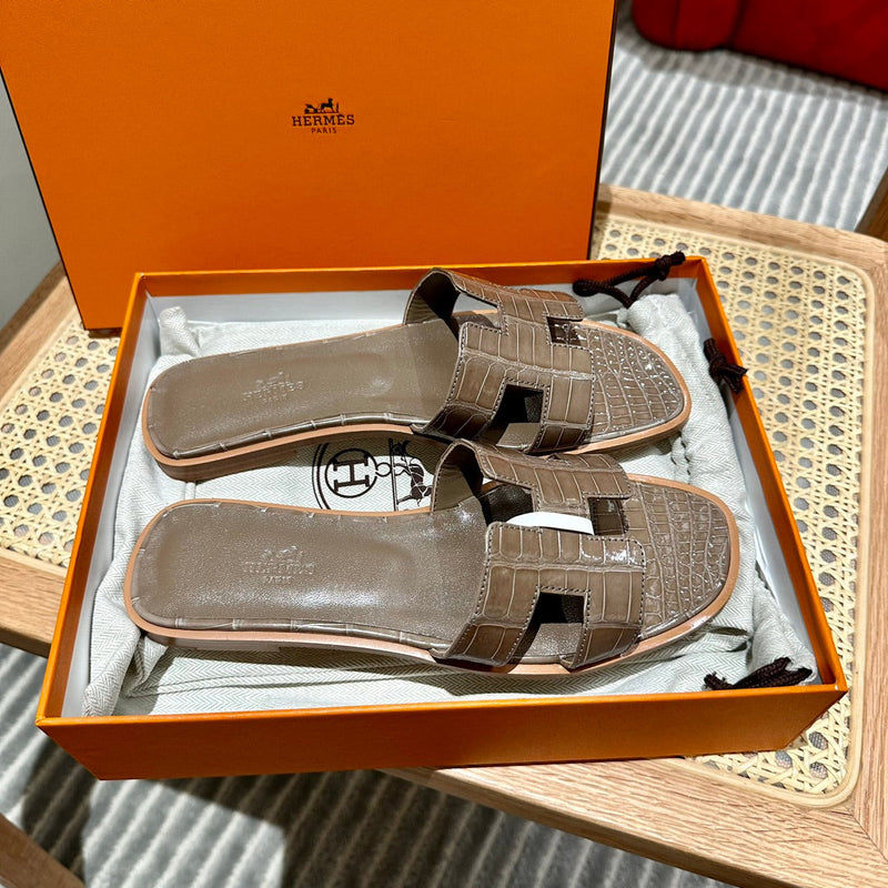 Sandália Hermès