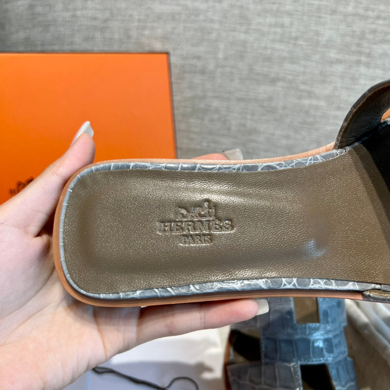 Sandália Hermès