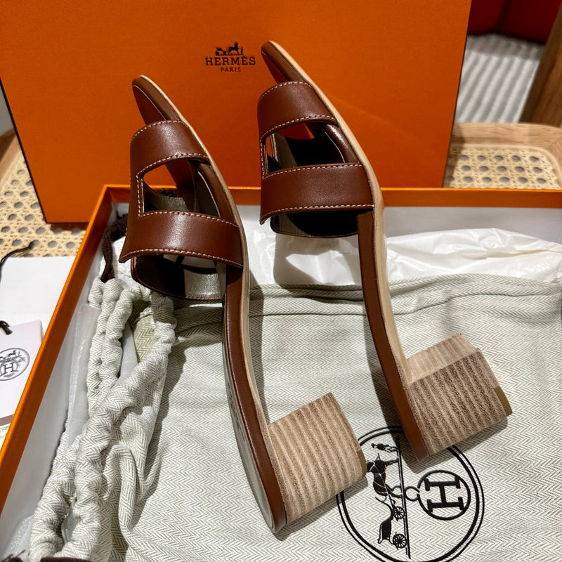 Sandália Hermès