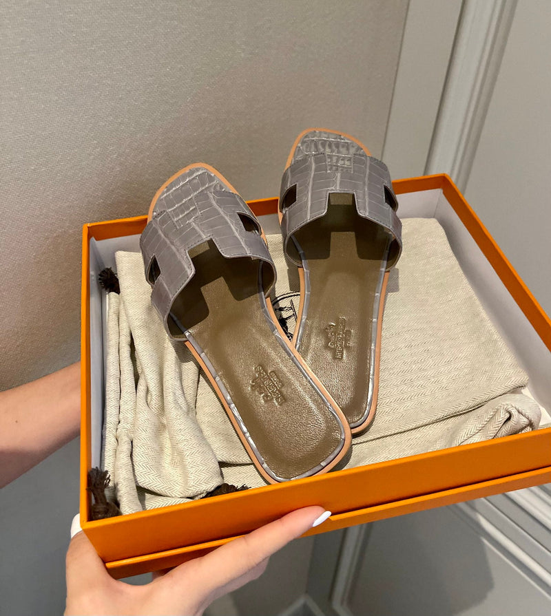 Sandália Hermès