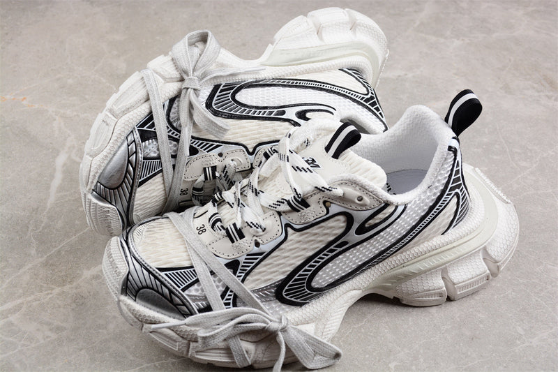 Q44 Balenciaga Phantom Sneaker