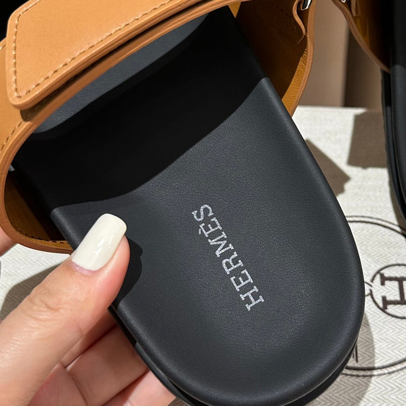 Sandália Hermès
