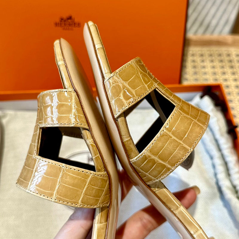 Sandália Hermès