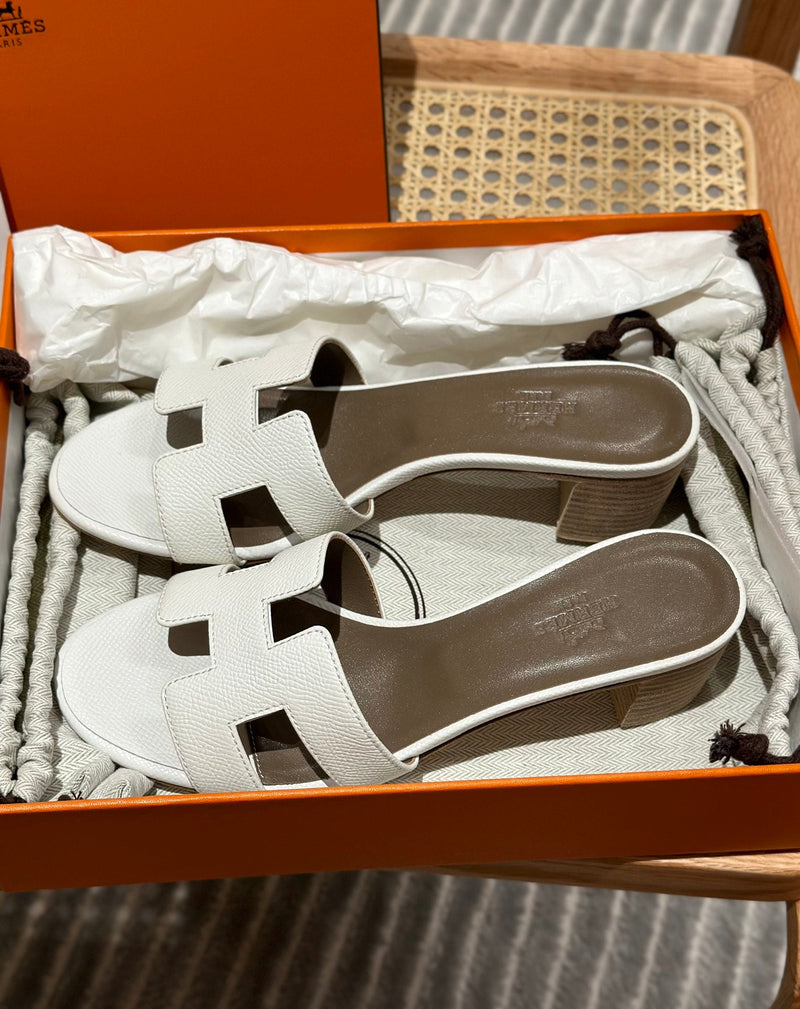 Sandália Hermès