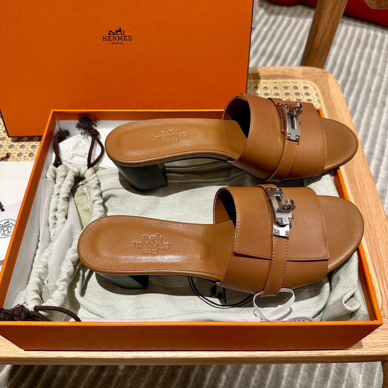 Sandália Hermès