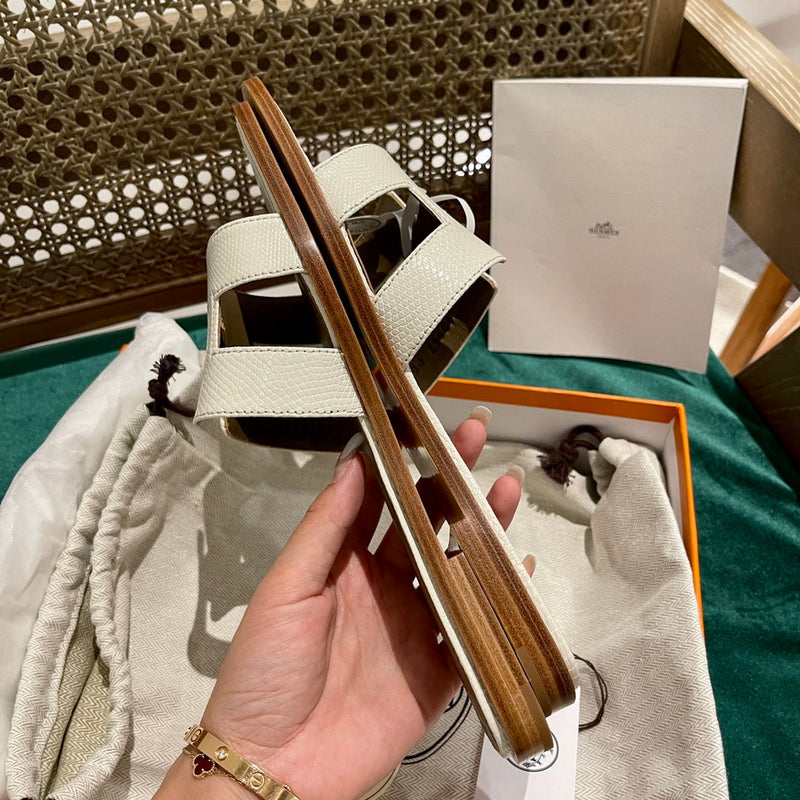 Sandália Hermès