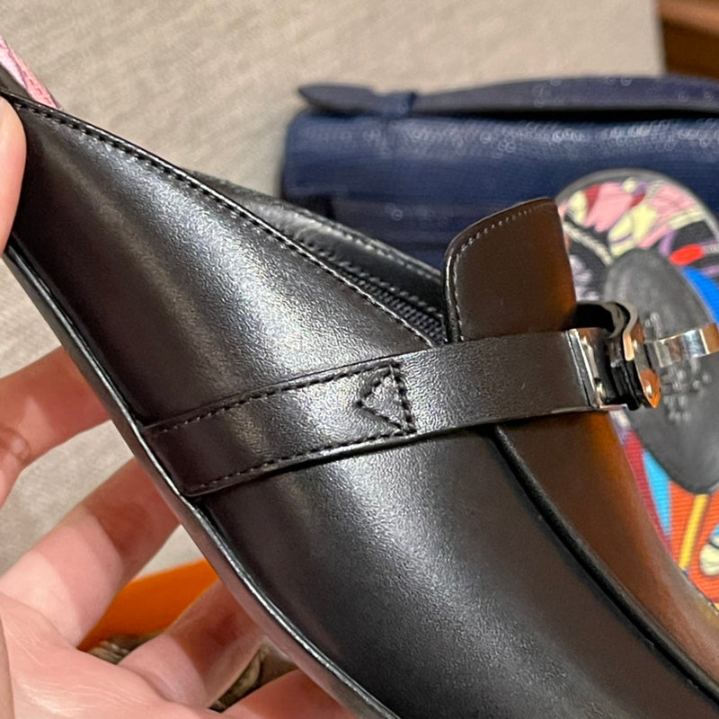 Sandália Hermès