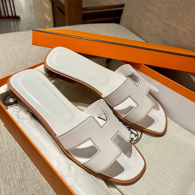 Sandália Hermès