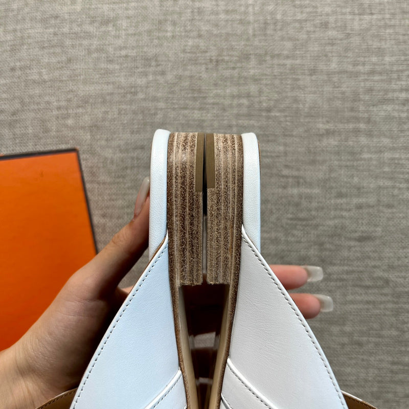 Sandália Hermès