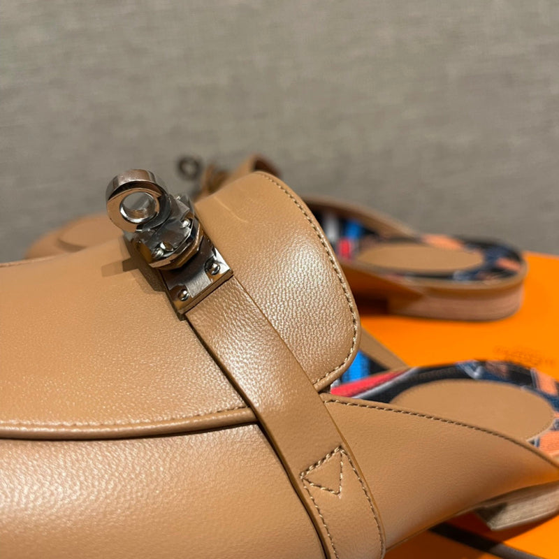 Sandália Hermès