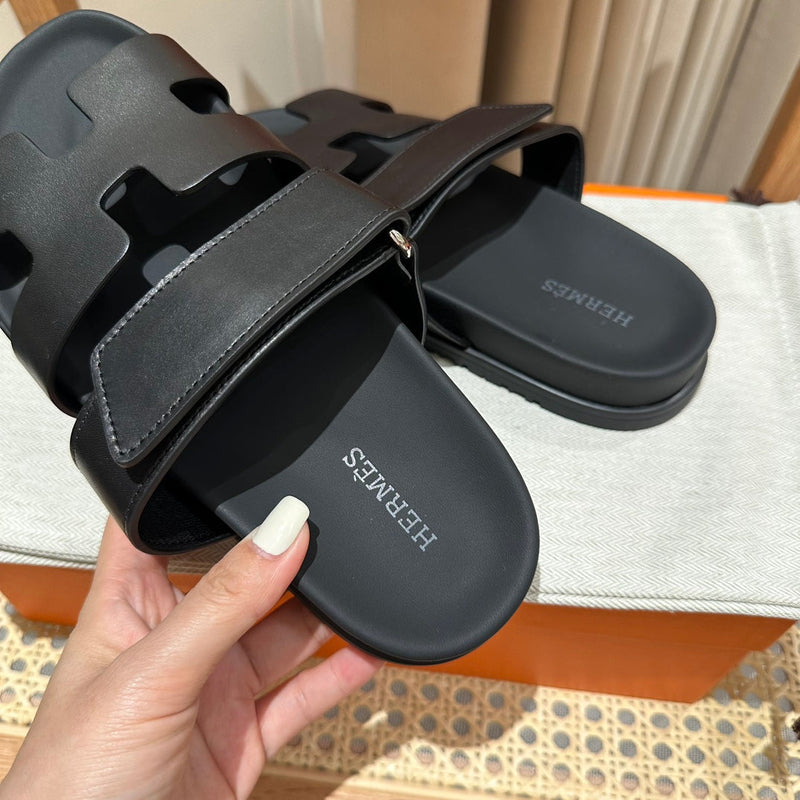 Sandália Hermès