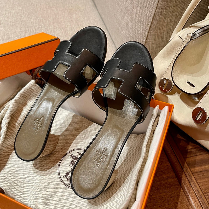 Sandália Hermès