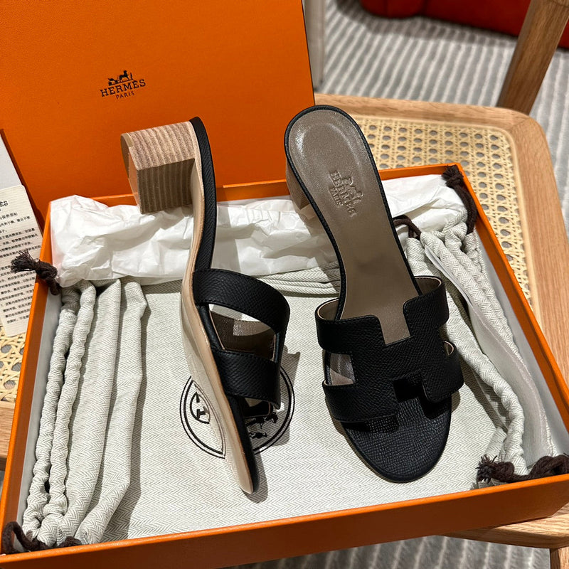 Sandália Hermès
