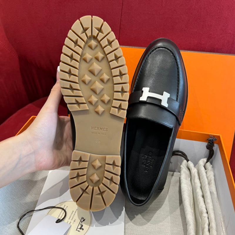Sandália Hermès