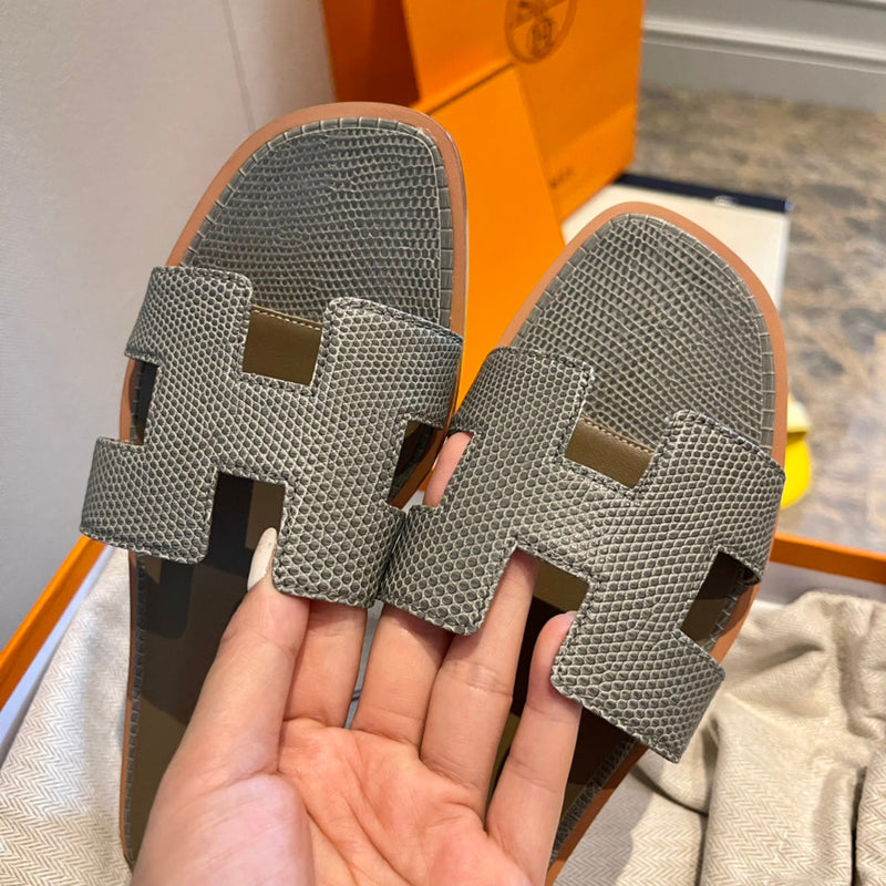Sandália Hermès