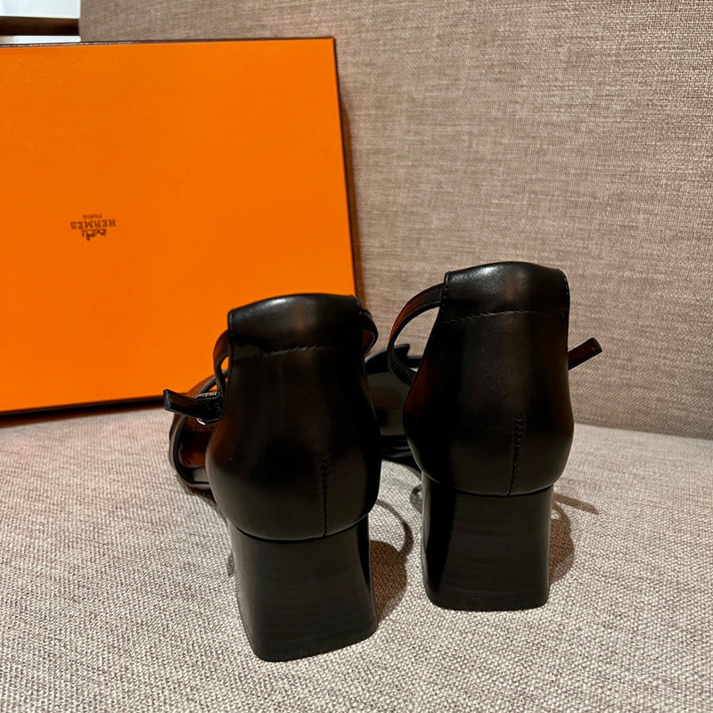 Sandália Hermès
