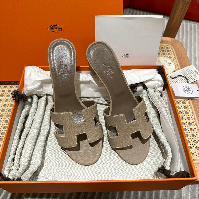 Sandália Hermès