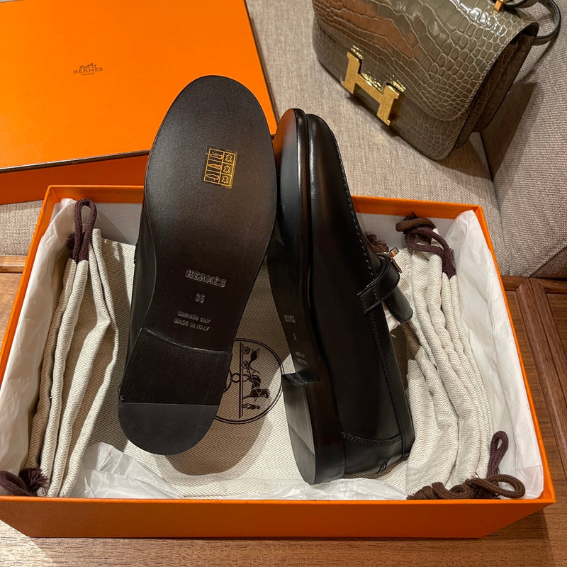 Sandália Hermès
