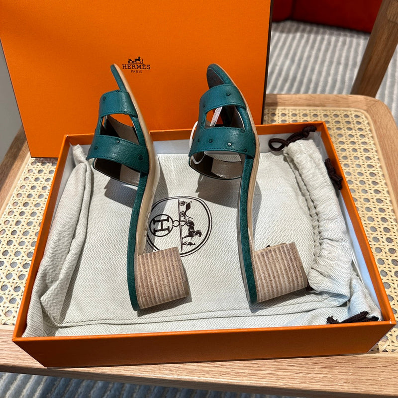 Sandália Hermès