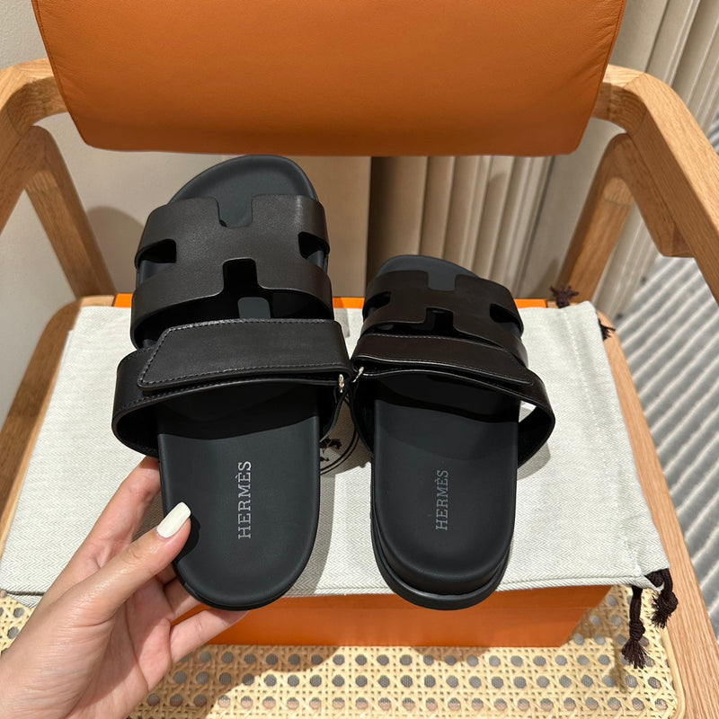 Sandália Hermès