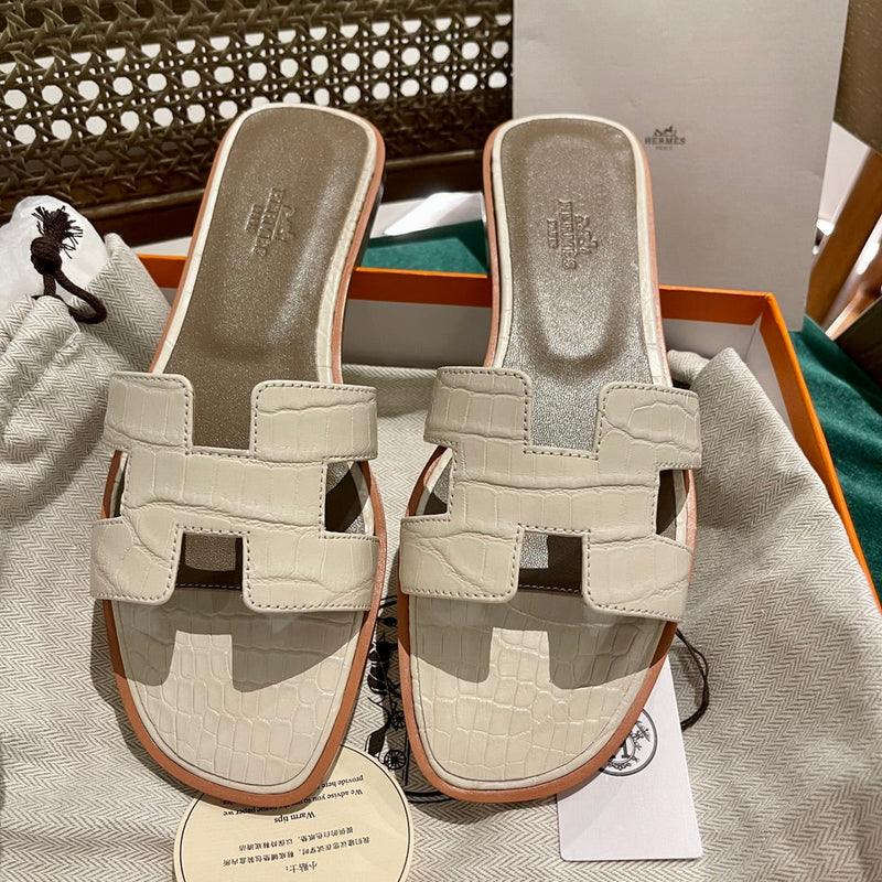 Sandália Hermès