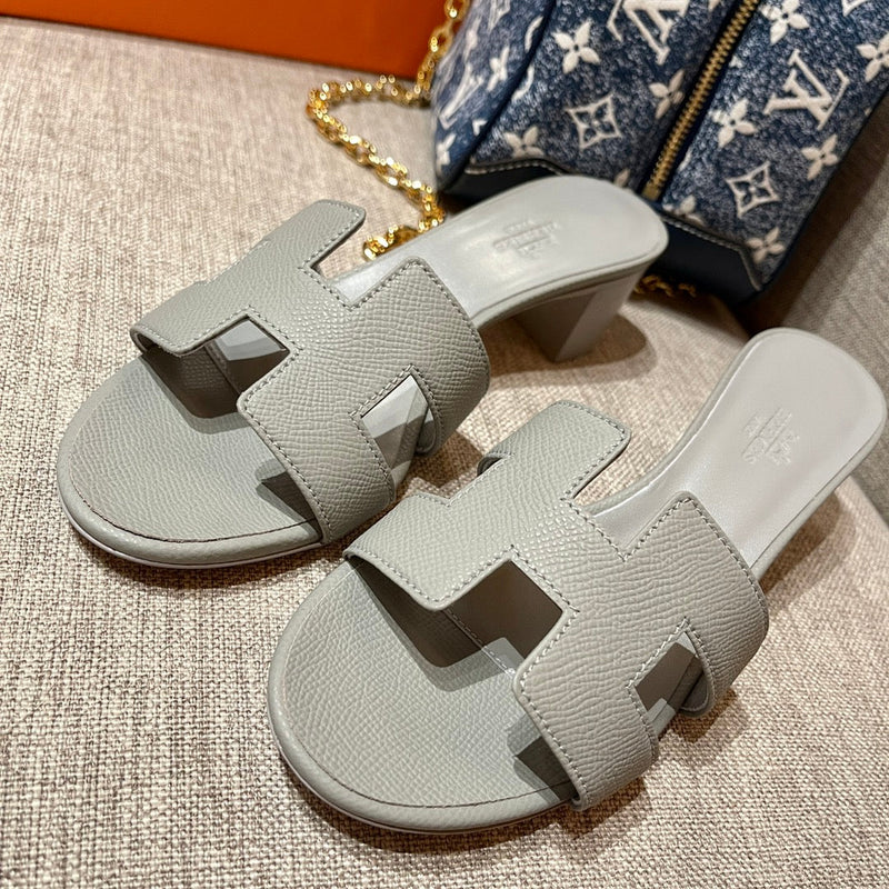 Sandália Hermès