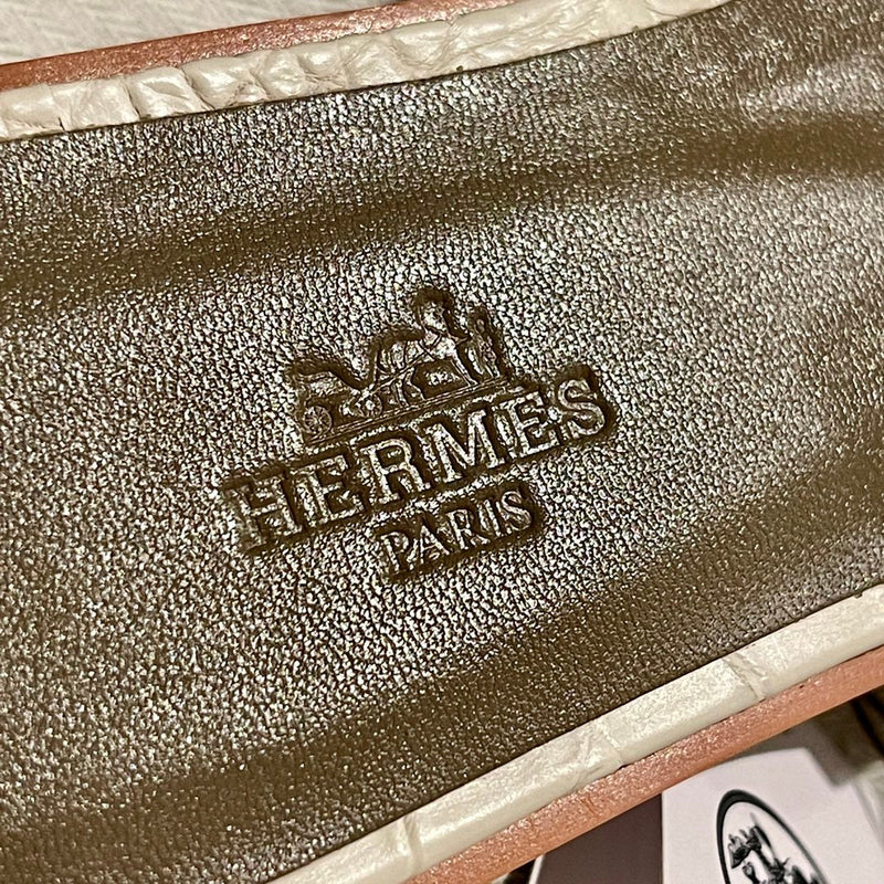 Sandália Hermès