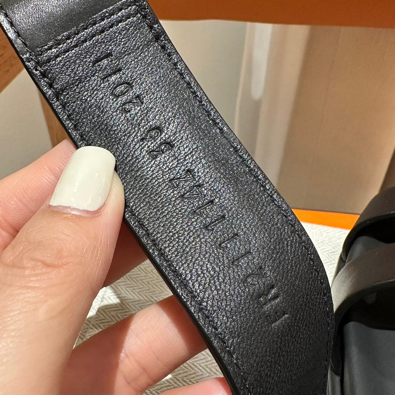 Sandália Hermès