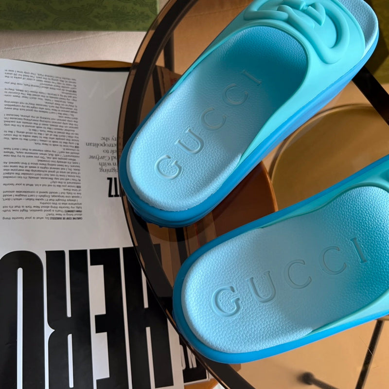 Chinelo Gucci Miami 2022