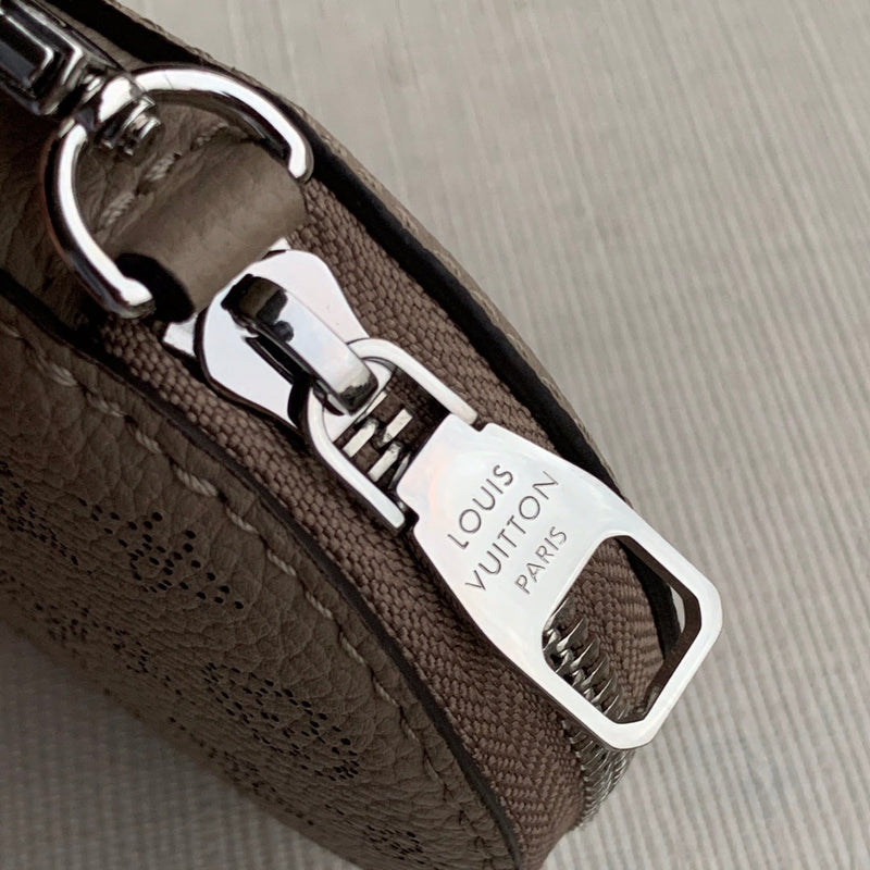 Bolsa Louis Vuitton Bella