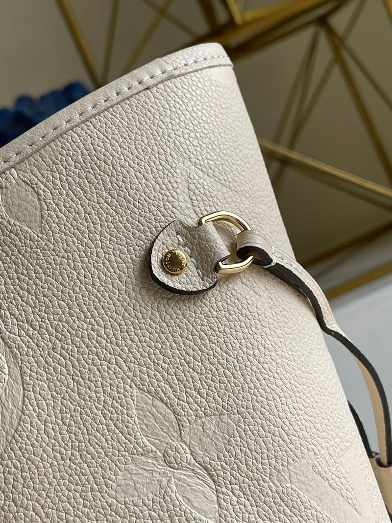 Bolsa Louis Vuitton LV Neverfull MM Creme