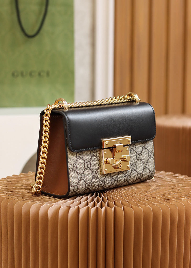 Bolsa GUCCI 𝐏𝐚𝐝𝐥𝐨𝐜𝐤 GG