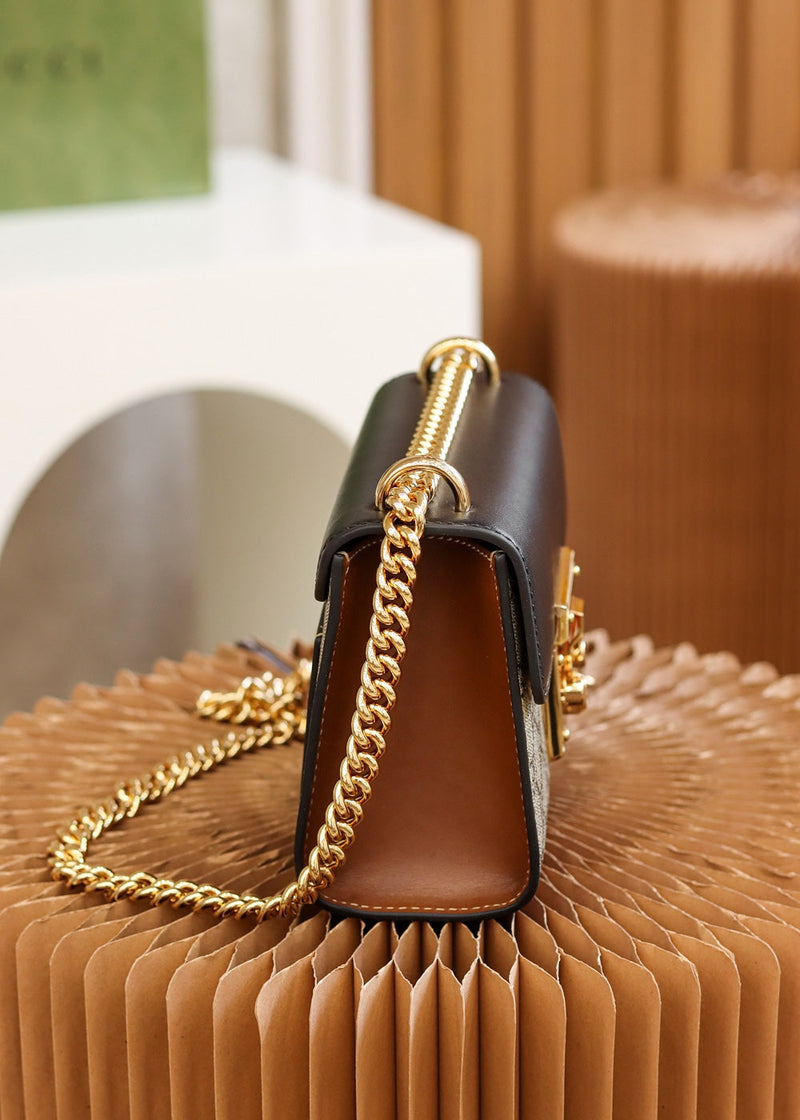 Bolsa GUCCI 𝐏𝐚𝐝𝐥𝐨𝐜𝐤 GG