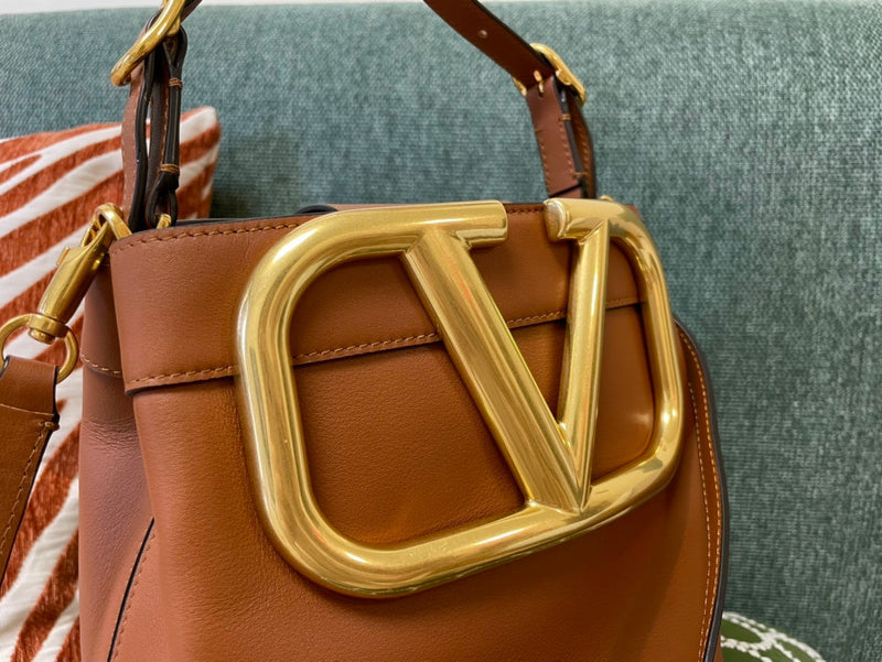 Bolsa Valentino Logo