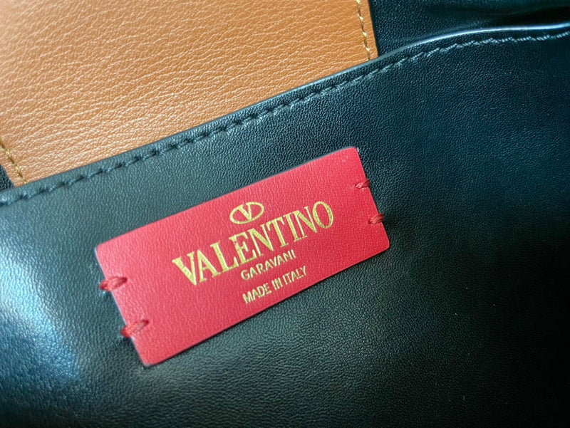 Bolsa Valentino Logo