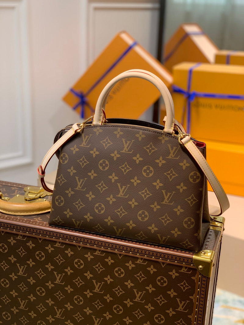 Bolsa Louis Vuitton Petit Palais