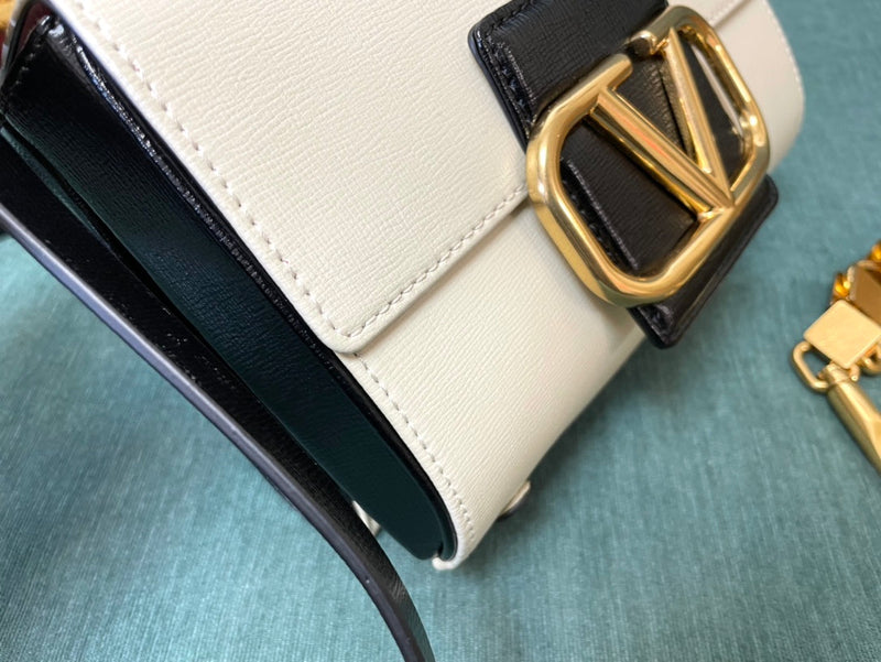 Bolsa Valentino