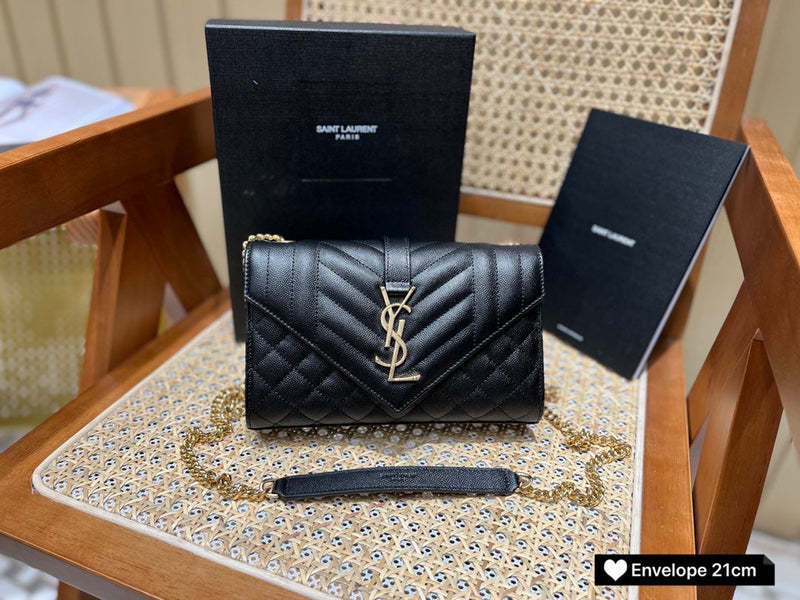 Bolsa YSL ENVELOPE 21CM