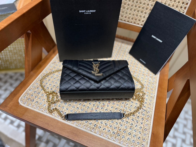 Bolsa YSL ENVELOPE 21CM