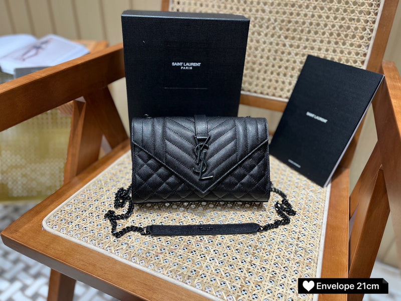 Bolsa YSL ENVELOPE 21CM