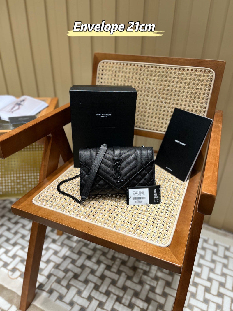 Bolsa YSL ENVELOPE 21CM