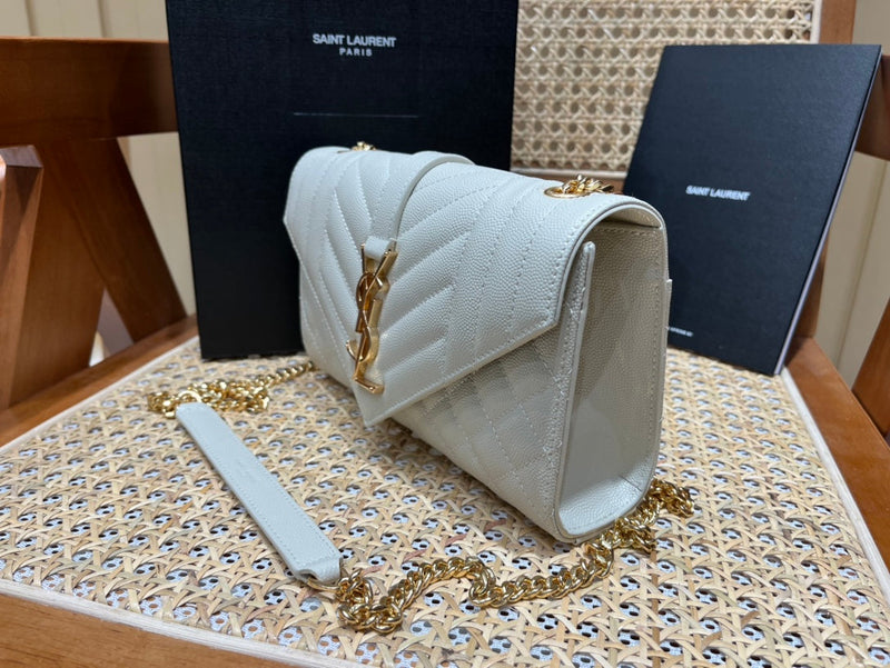 Bolsa YSL ENVELOPE 21CM