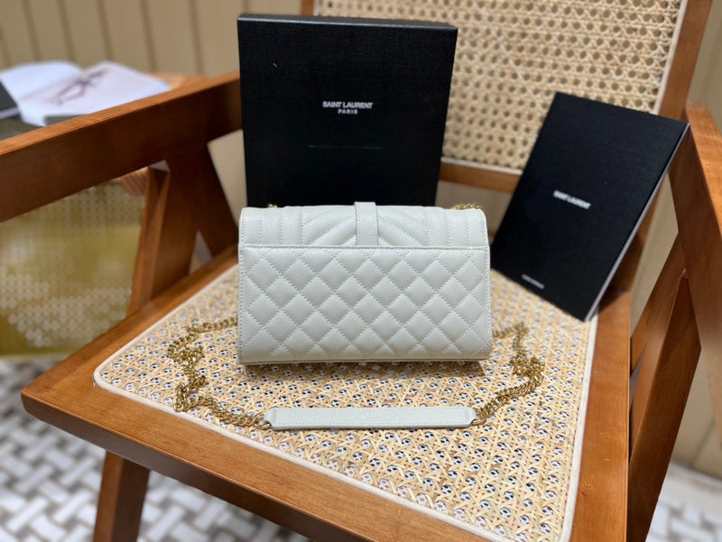 Bolsa YSL ENVELOPE 21CM