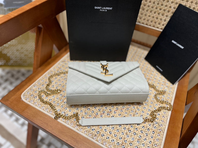 Bolsa YSL ENVELOPE 21CM