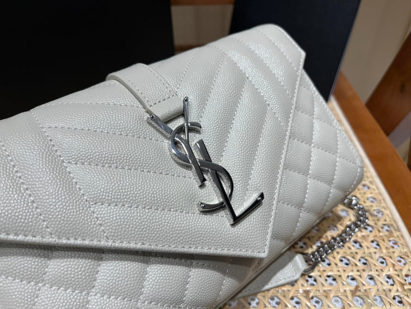 Bolsa YSL ENVELOPE 21CM