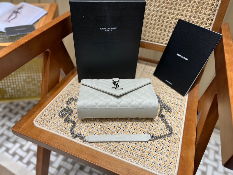 Bolsa YSL ENVELOPE 21CM