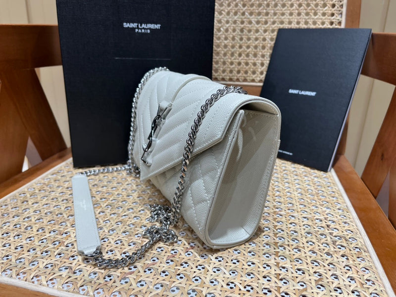 Bolsa YSL ENVELOPE 21CM